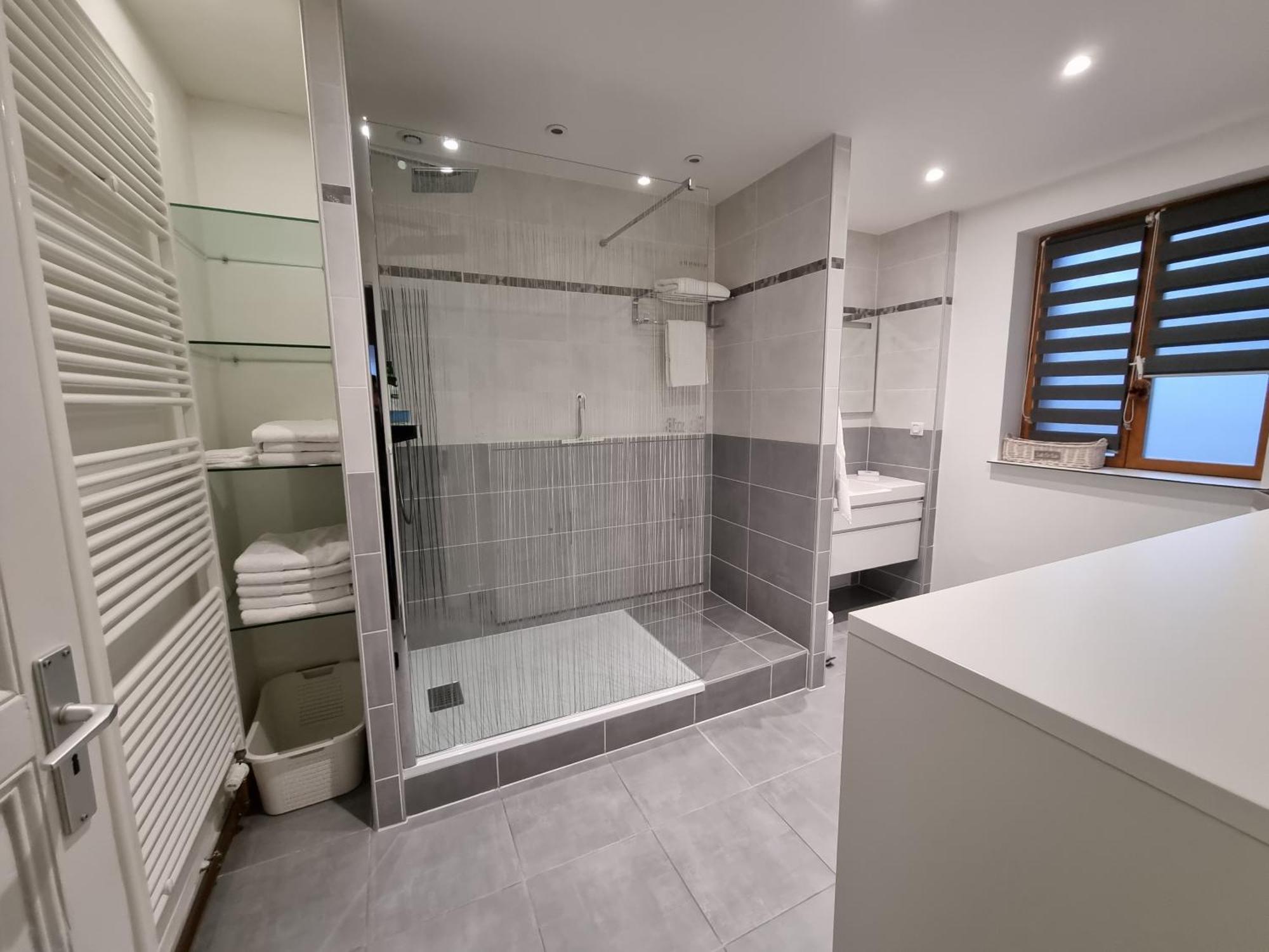 L'Ourson Apartment Колмар Стая снимка